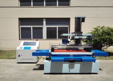 大搖擺線切割機(jī)床的魅力——仁光 大搖擺線切割機(jī)床的魅力——仁光